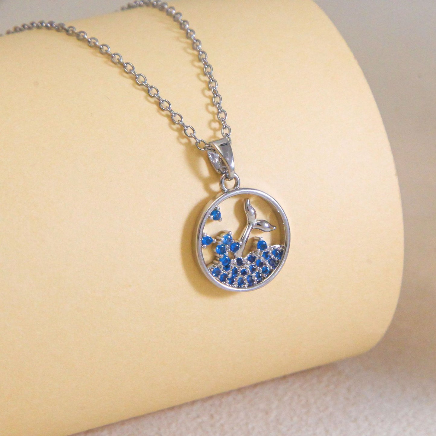 Versatile Ocean Style Fishtail Light Luxury Necklace