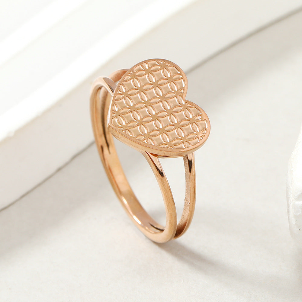 Unique Titanium Steel Embossed Welding Love Petals Rings
