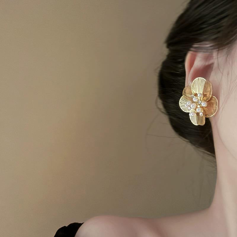 Flower Zircon Female Style Niche Design Earrings