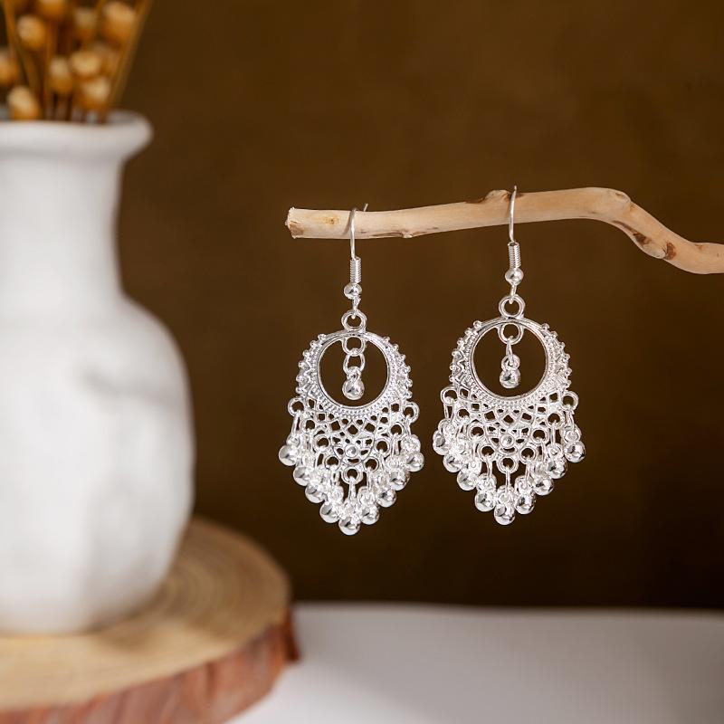 Hollowed Fashion Exotic Retro Artistic Classical Earrings