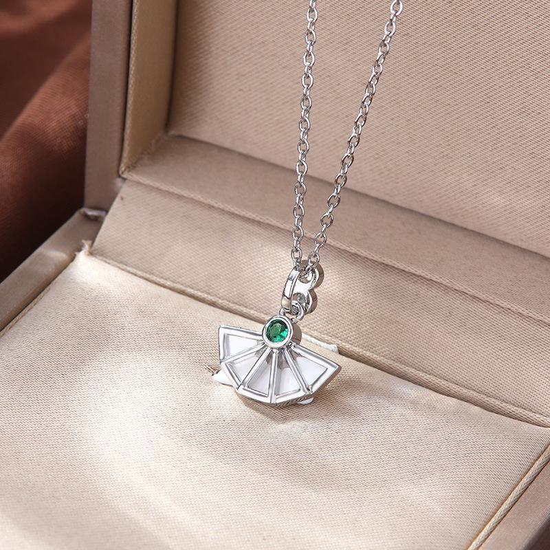 Women's Ornament High-grade Exquisite Affordable Luxury Fashion Necklaces