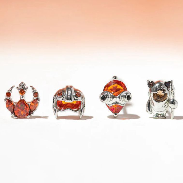 Set Wind Star Wars Series Color Earrings