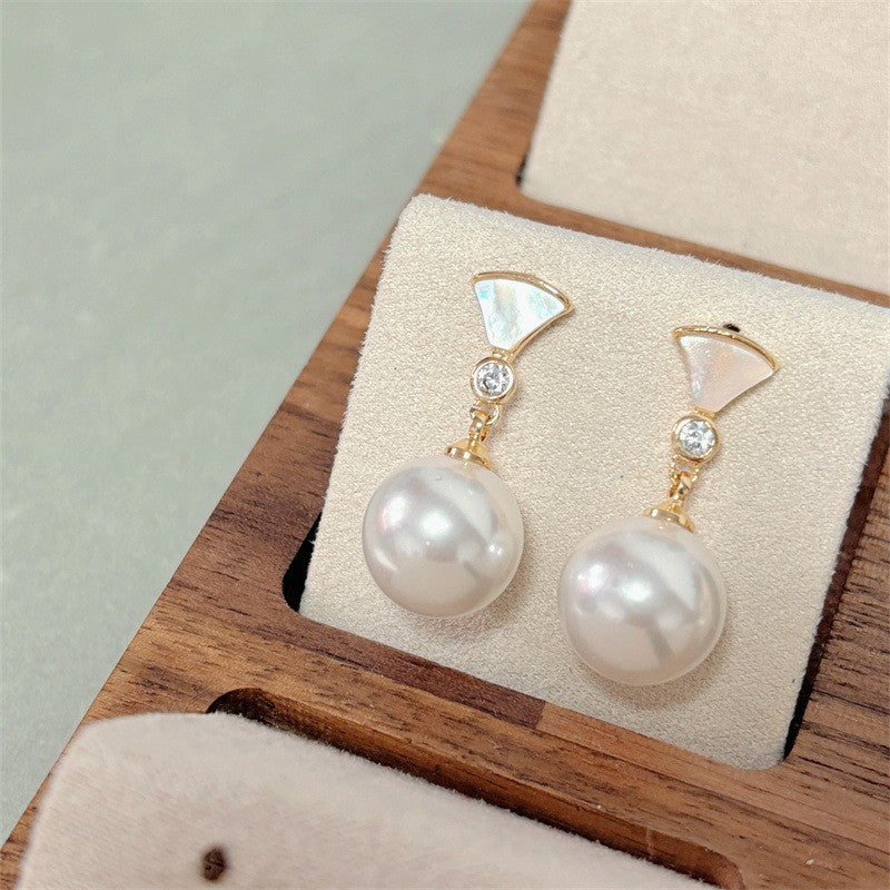 Flower Pearl Female Design Front Rear Small Ear Stud Earrings