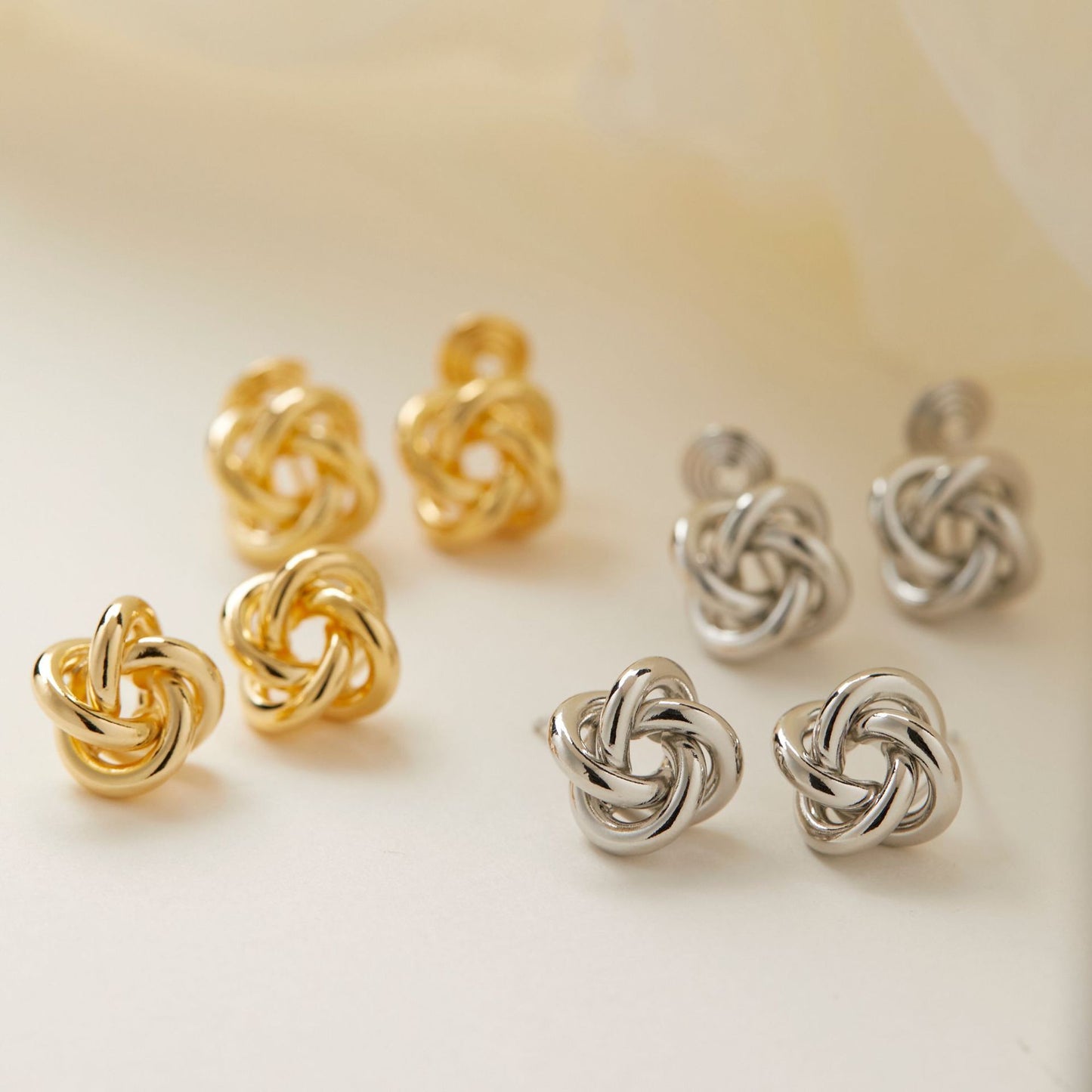 Winding Twist Simple Design Minority Hollow Earrings