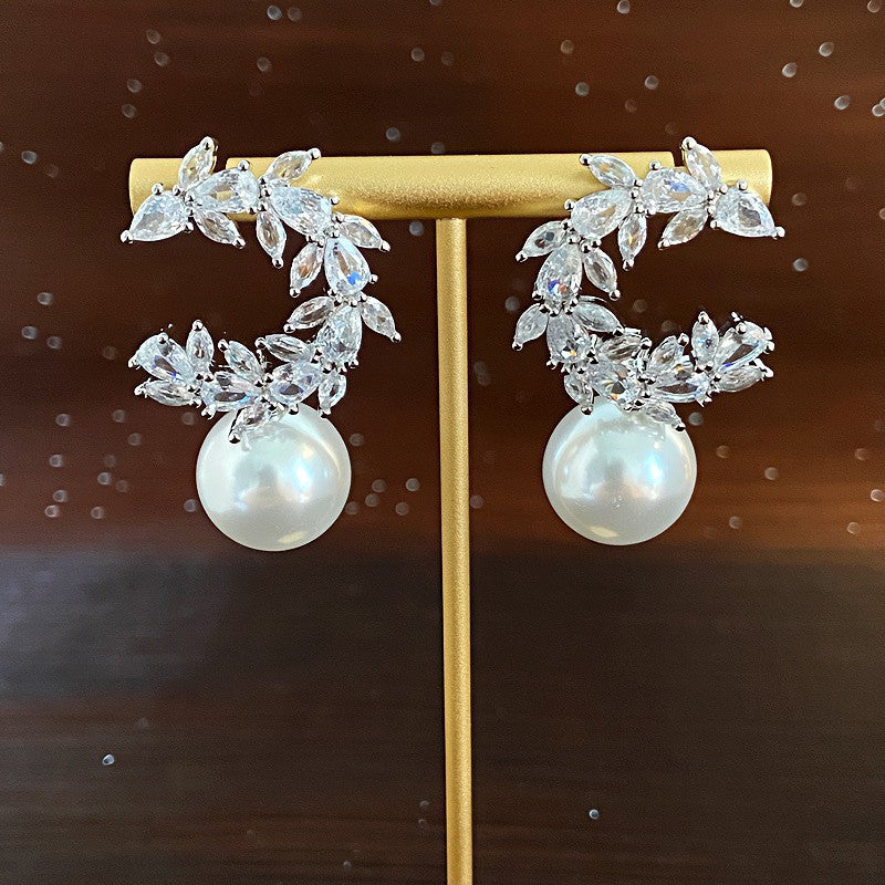 Shining Diamond Irregular Round Female Special Earrings