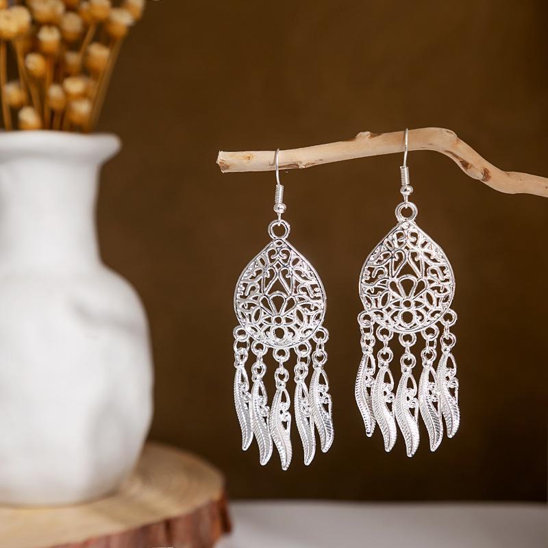 Hollowed Fashion Exotic Retro Artistic Classical Earrings
