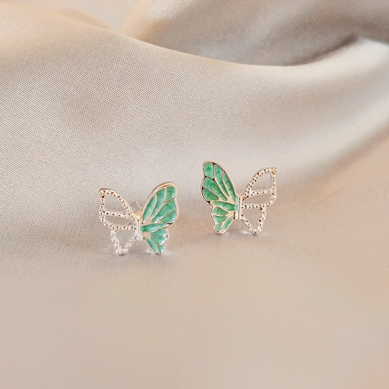 Women's Creative Simple Pearl Vintage Ornament Earrings