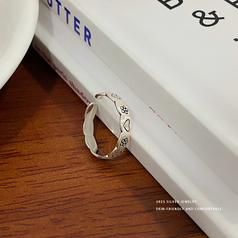 Sier Cute Flowers Love Heart-shaped Female Rings