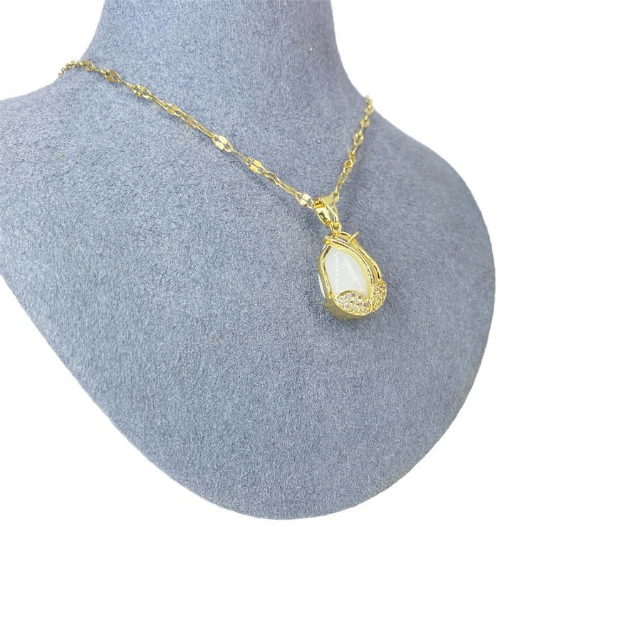 Jade Tulip Light Luxury Design Fresh Flowers Necklaces