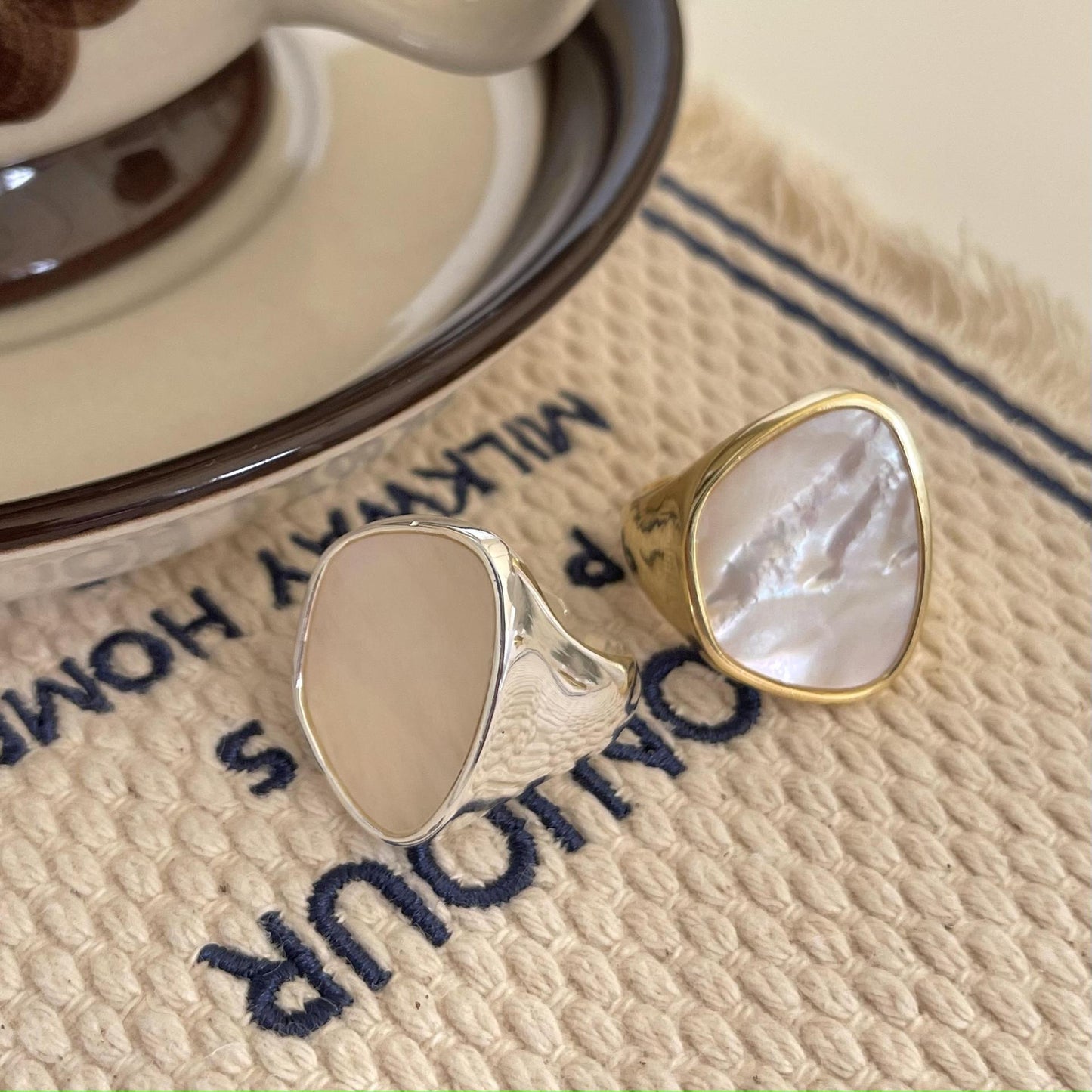 Women's Shell Mother Niche Hipster Thick Sterling Rings