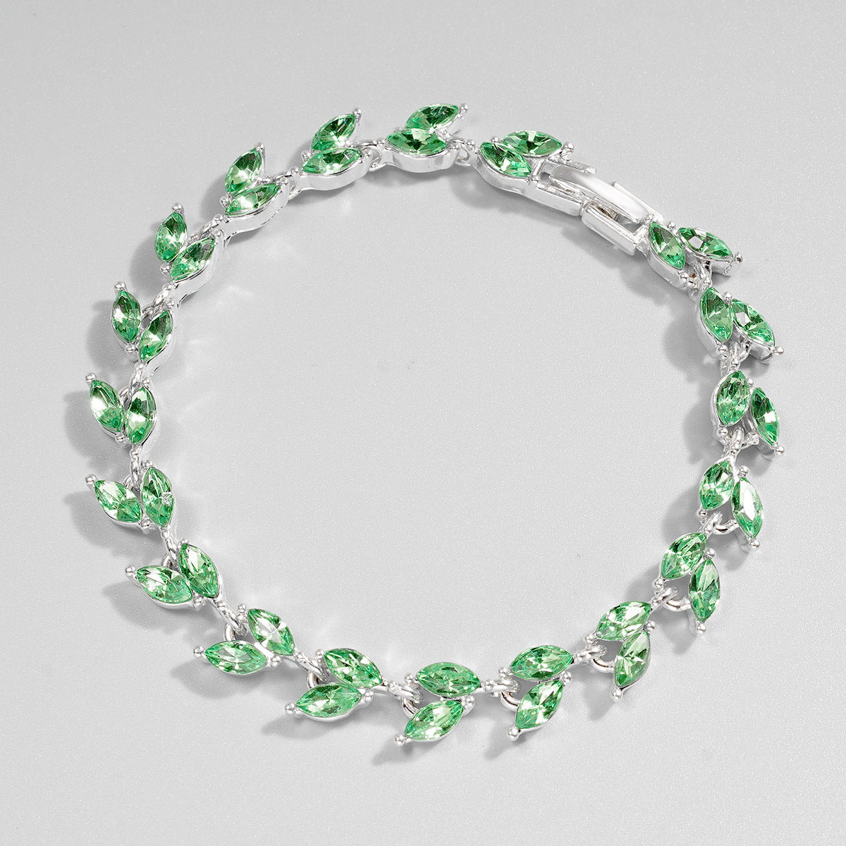 Green Zircon Female Small Willow Leaf Crowd Bracelet