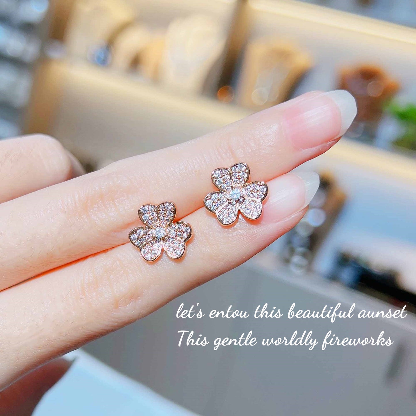 Women's Classic Lucky Clover Full Diamond Petal Flower Light Luxury Minority Jewelry Set