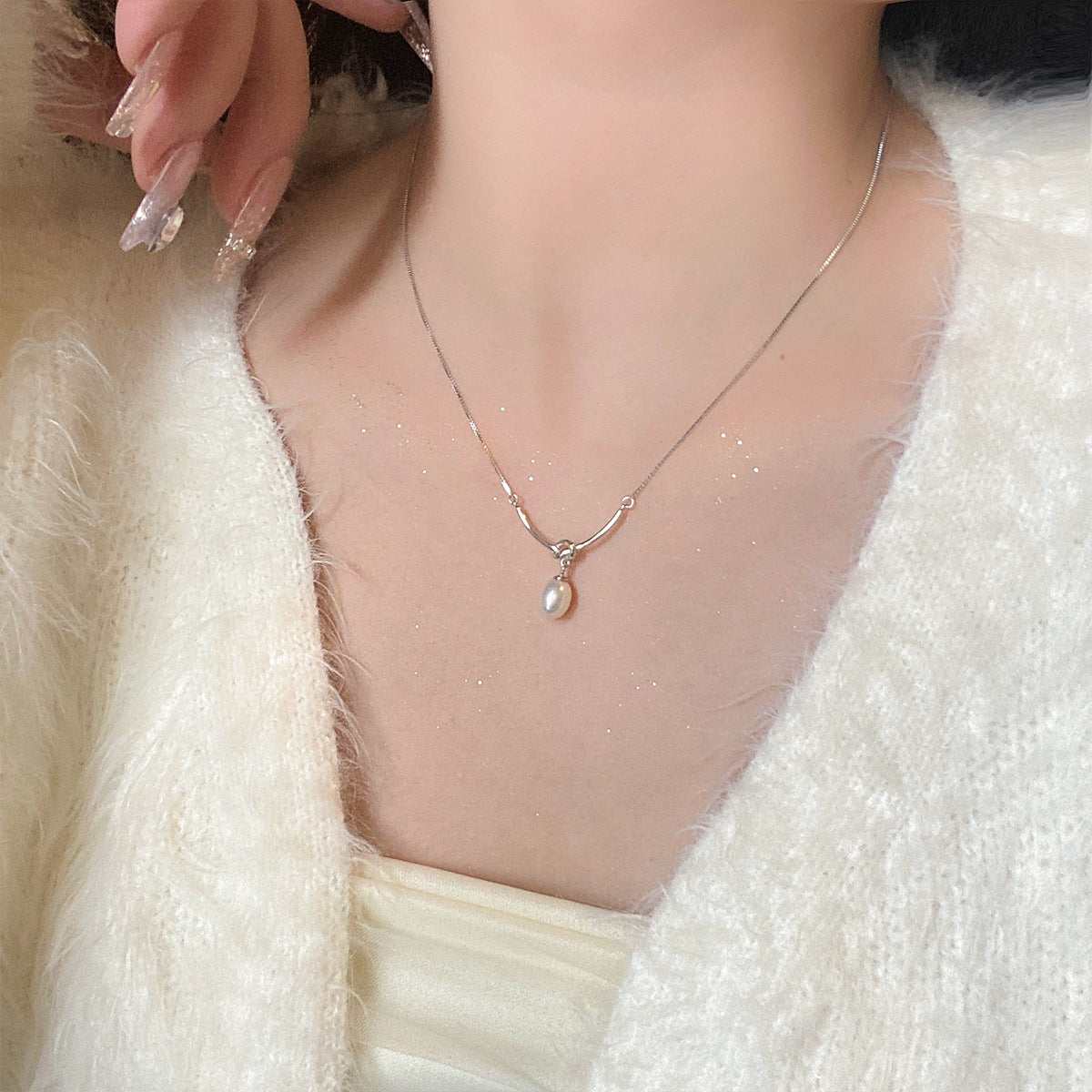 Women's Pearl For French Entry Lux Niche Style High-grade Temperament Necklaces