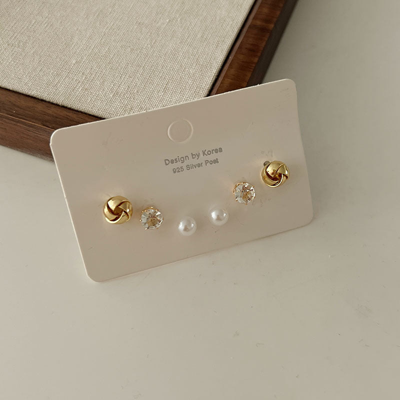 Women's Needle Unique Small Exquisite Set Ear Earrings