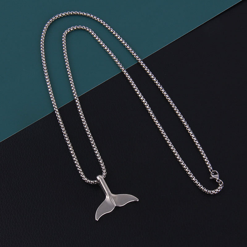 Women's Glossy Fashion Simple Couple Design Sweater Necklaces