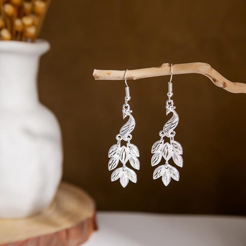 Hollowed Fashion Exotic Retro Artistic Classical Earrings
