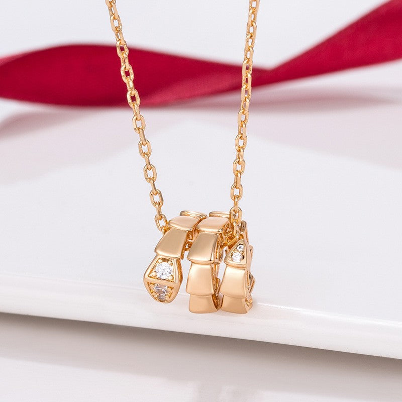 V Gold Electroplated Full Diamond Natural Fritillary Necklaces