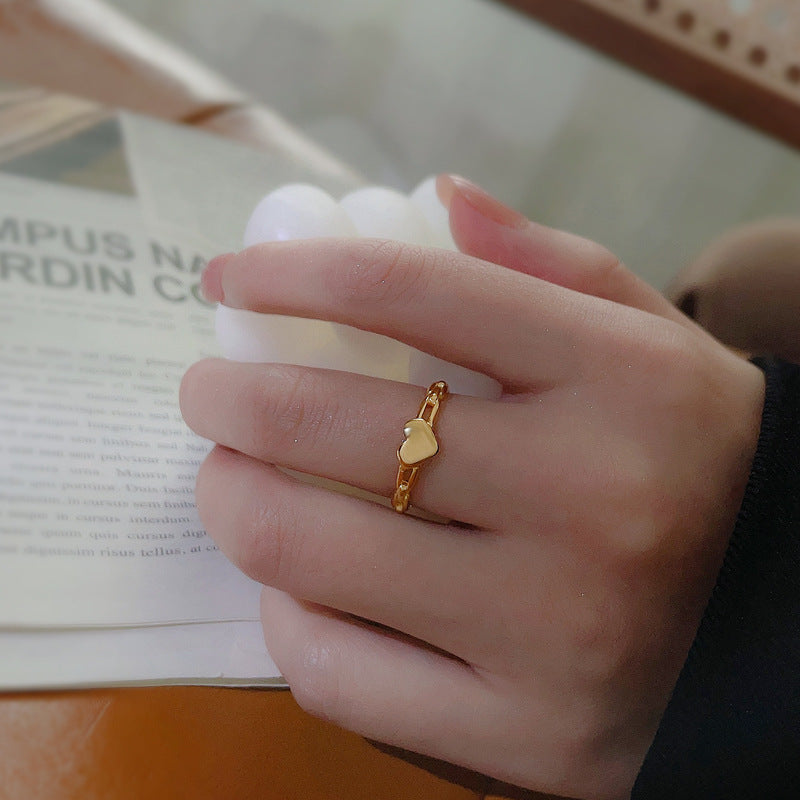 Women's Heart-shaped Design Hollow Gold-plated Fashion Geometric Titanium Rings