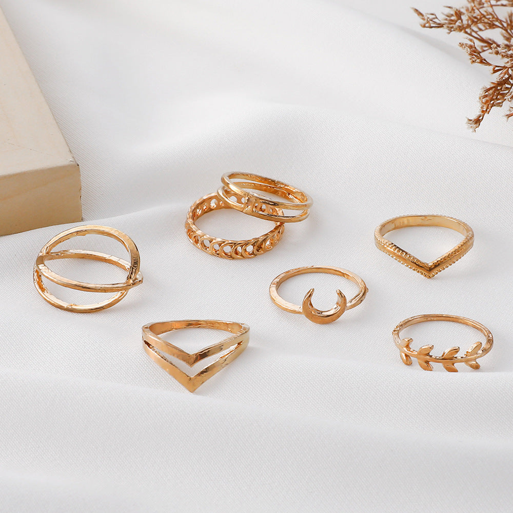 Moon Leaves Double V Layer Cross Rings