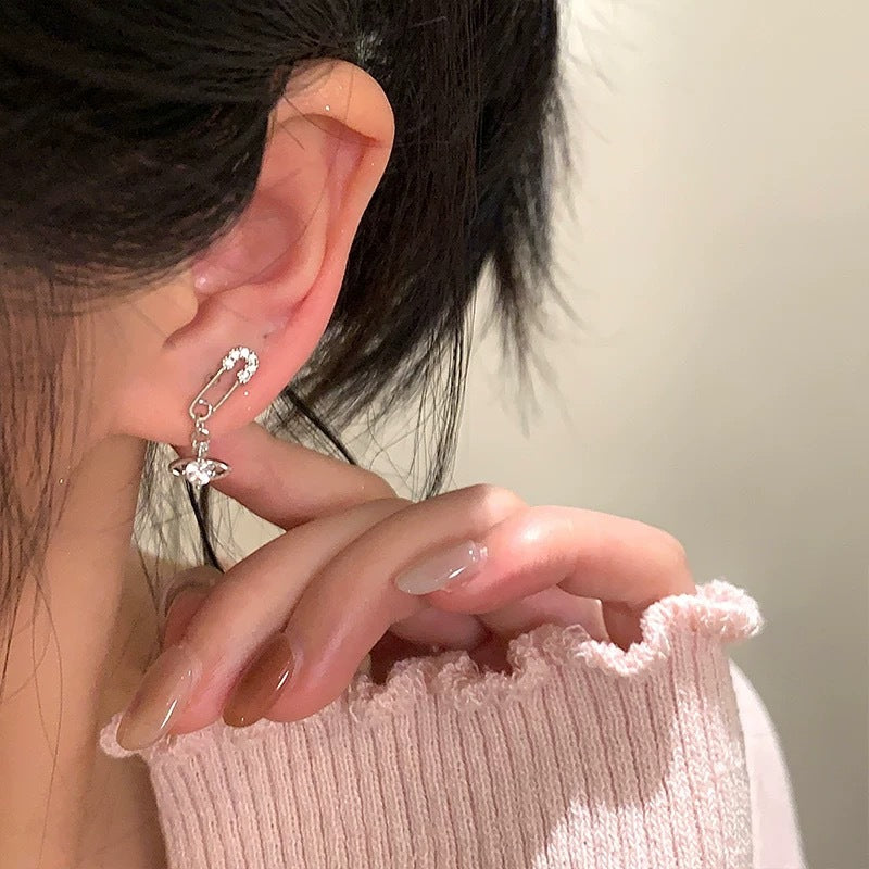 Women's Zirconium Butterfly Cross Petite High-grade Light Earrings