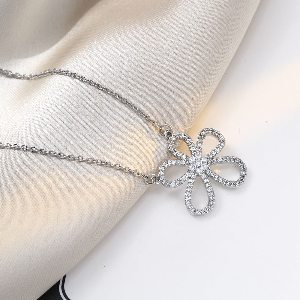 Women's Zircon Flower Long Fashion Ornament Hanging Piece Decorative Chain Necklaces