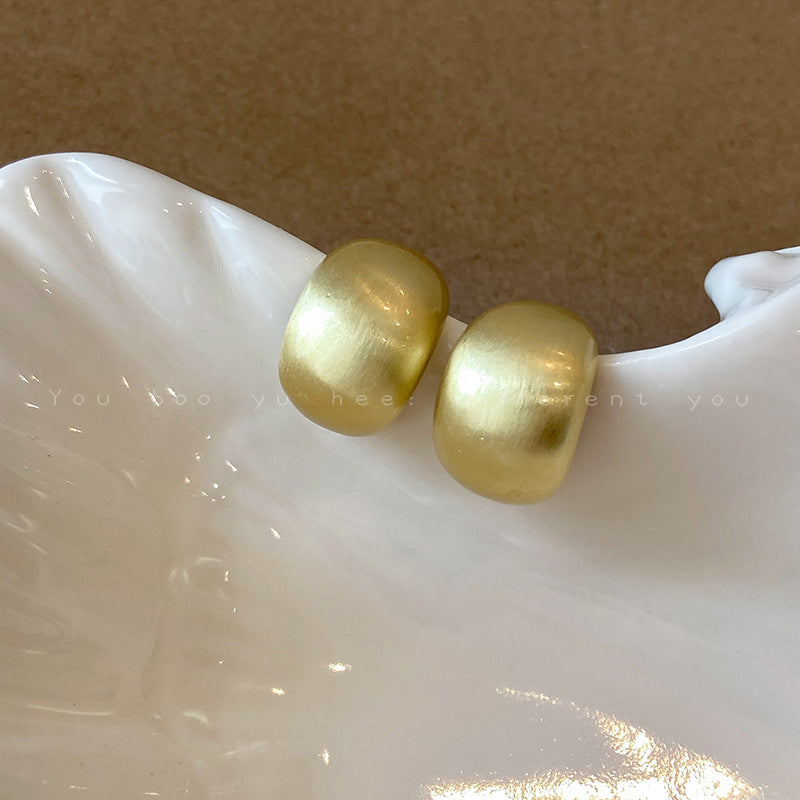 Women's Brushed Curved For Retro Style Simple Graceful Earrings