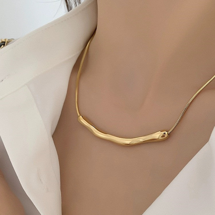 Irregular Metal Pleated Niche Design Clavicle Chain Cold Necklaces