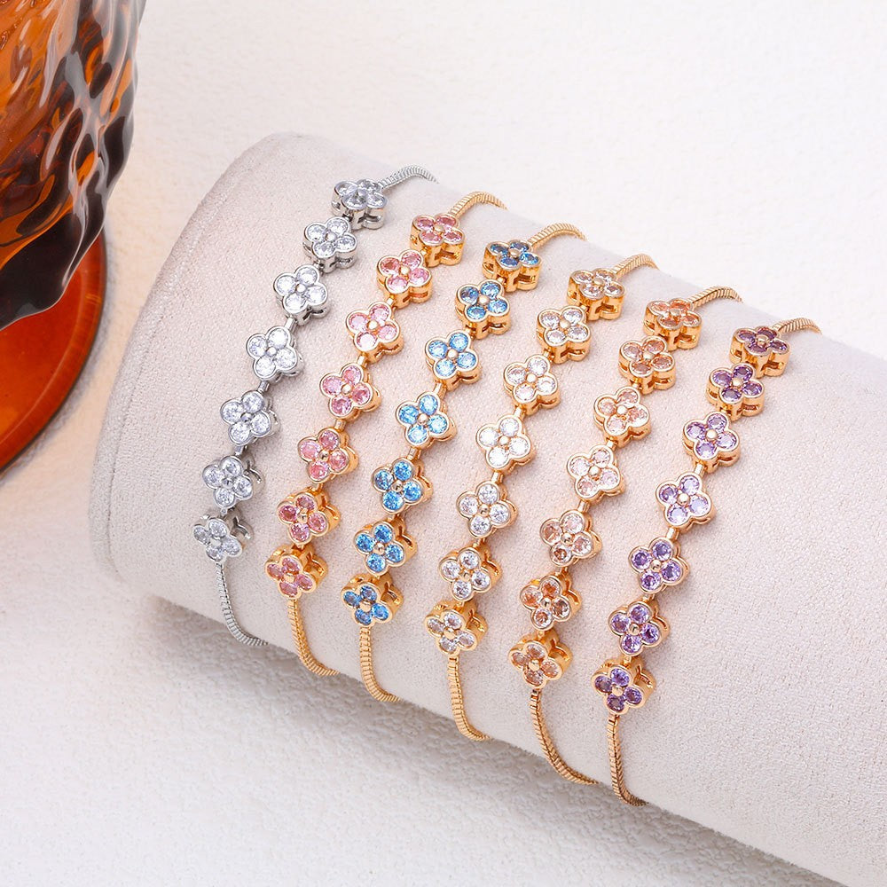 Women's Clover Light Luxury Exquisite High-grade Retro Fashion Jewelry Set