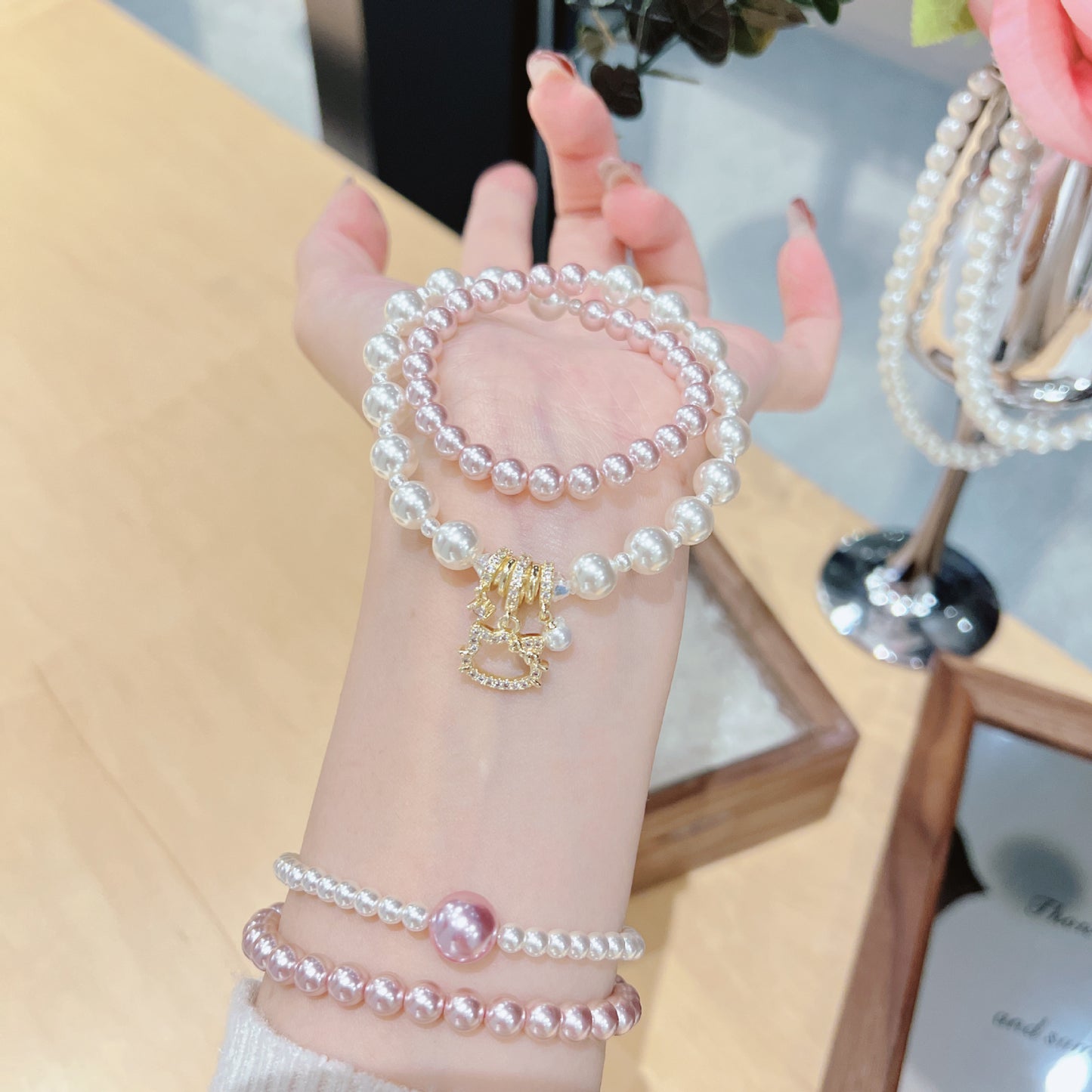 Women's Pearl Series Classic High-grade Temperament Style Bracelet