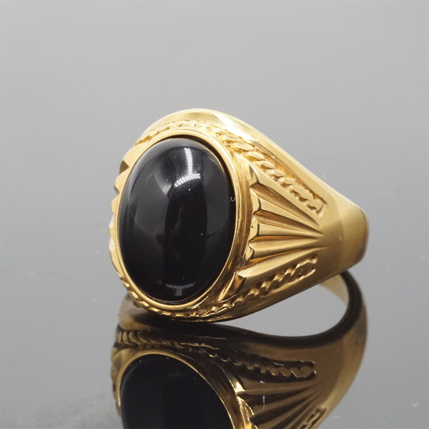 Women's & Men's Trendy Titanium Steel Inlaid Graceful Fashionable Rings