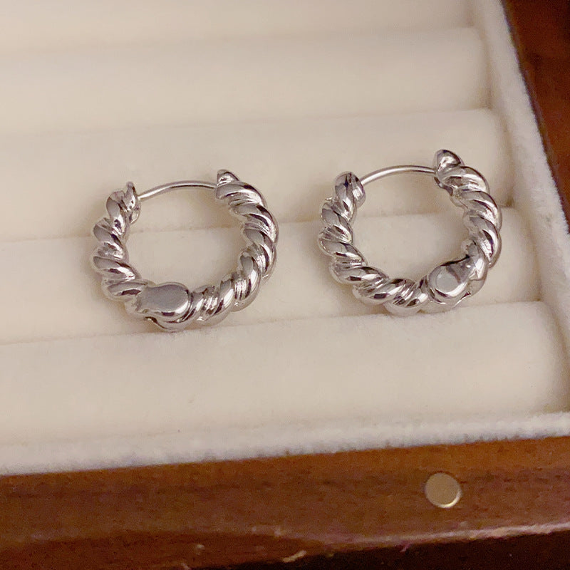 Women's Real Gold Plating Korean Texture Twisted Earrings