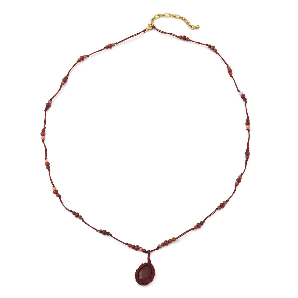 Good-looking Redstone Hand-woven Temperament Entry Lux Necklaces