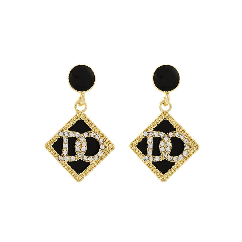 High Quality Classic Style Letters Refined Earrings