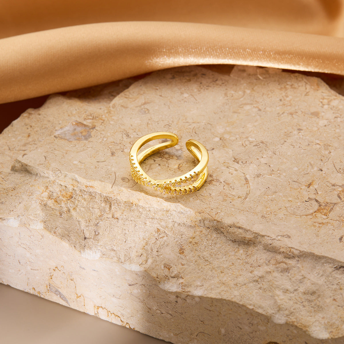 High-grade Niche Real Gold Plated Copper Little Finger Rings