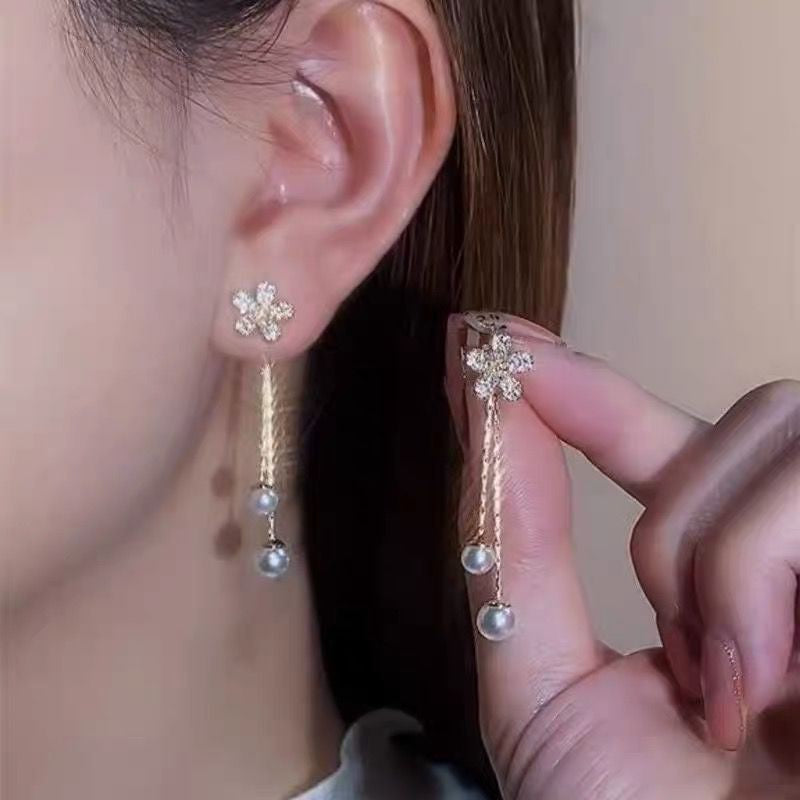 Sier Needle Cool Lady Temperament Butterfly Earrings