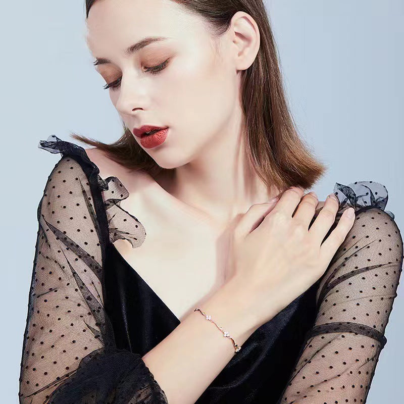 Small Versatile Summer Must With Simple Bracelets