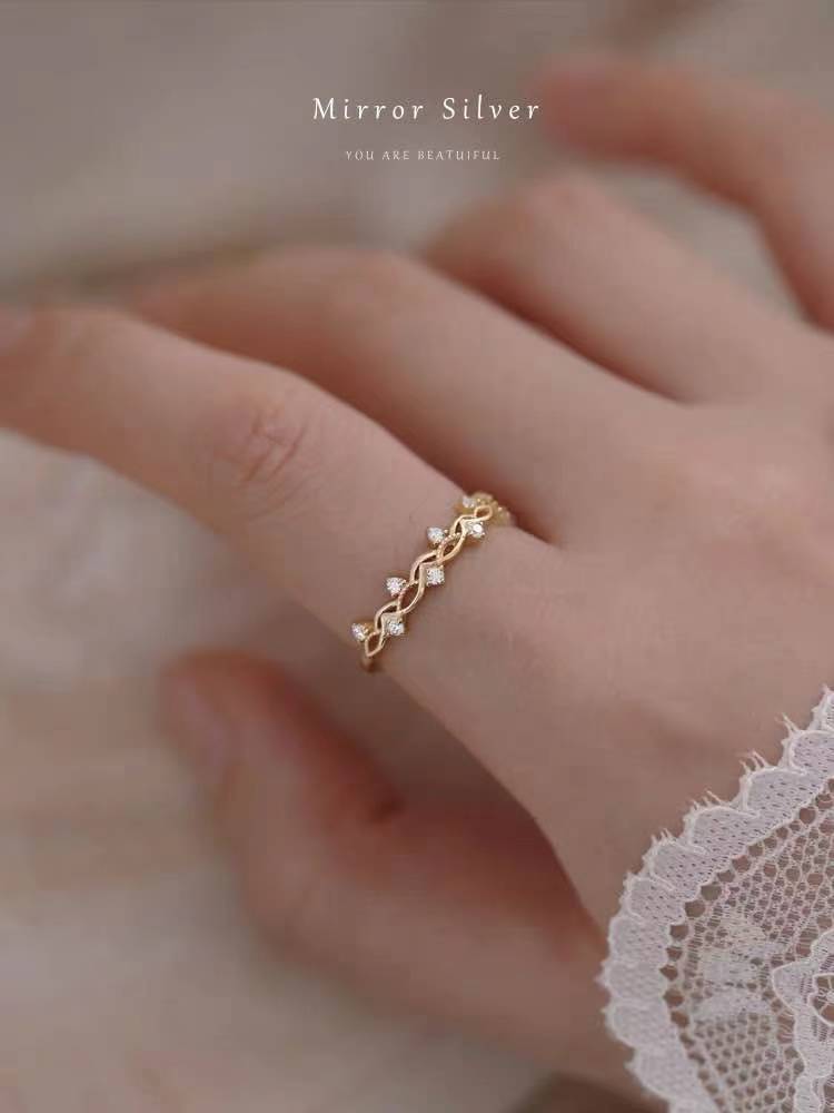 Vine Light Luxury Female Index Finger Niche Personalized Cold Style Rings