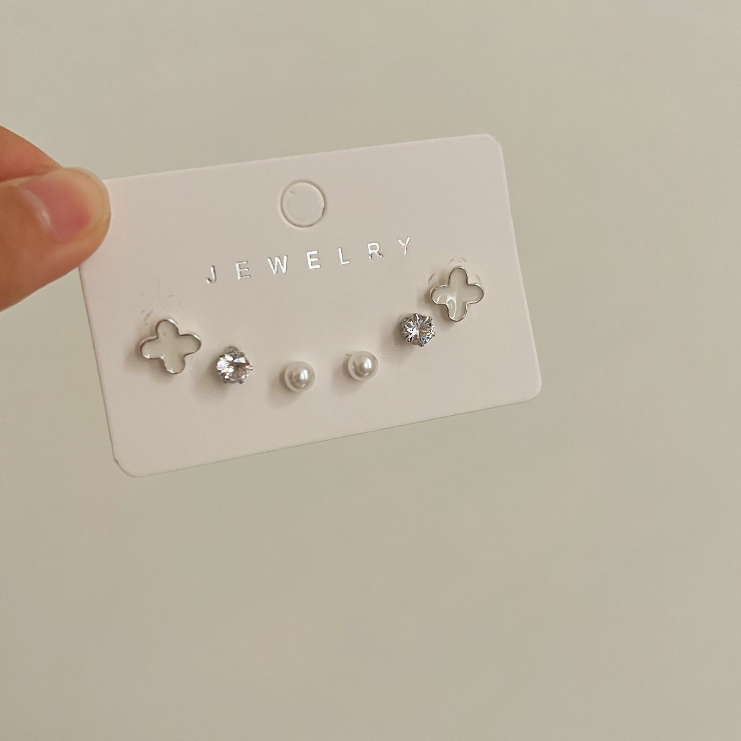 Women's Needle Unique Small Exquisite Set Ear Earrings