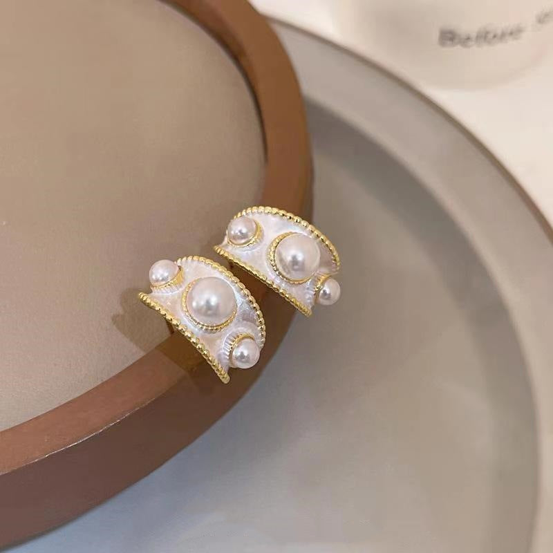 Simple Female Sier Light High-grade Small Ear Earrings