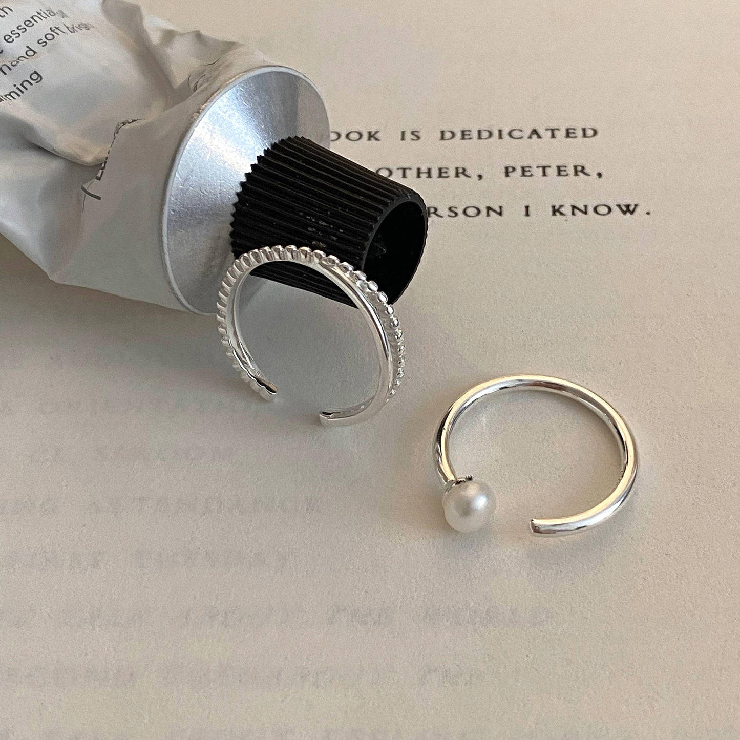 Women's Sier Open-end Pearl Special Interest Light Rings