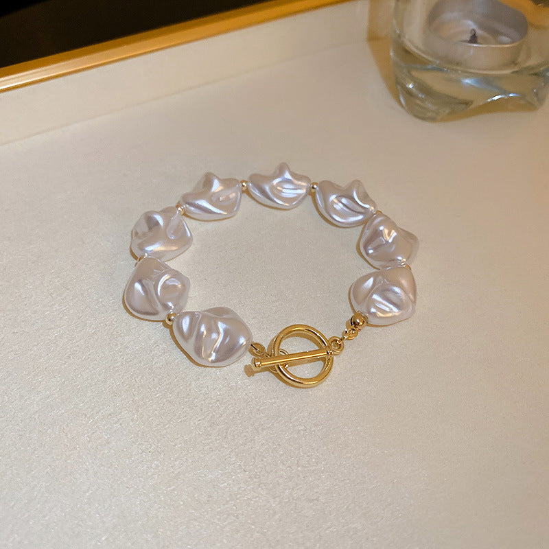 Women's Pearl Buckle Design Sense Temperament Clavicle Bracelets