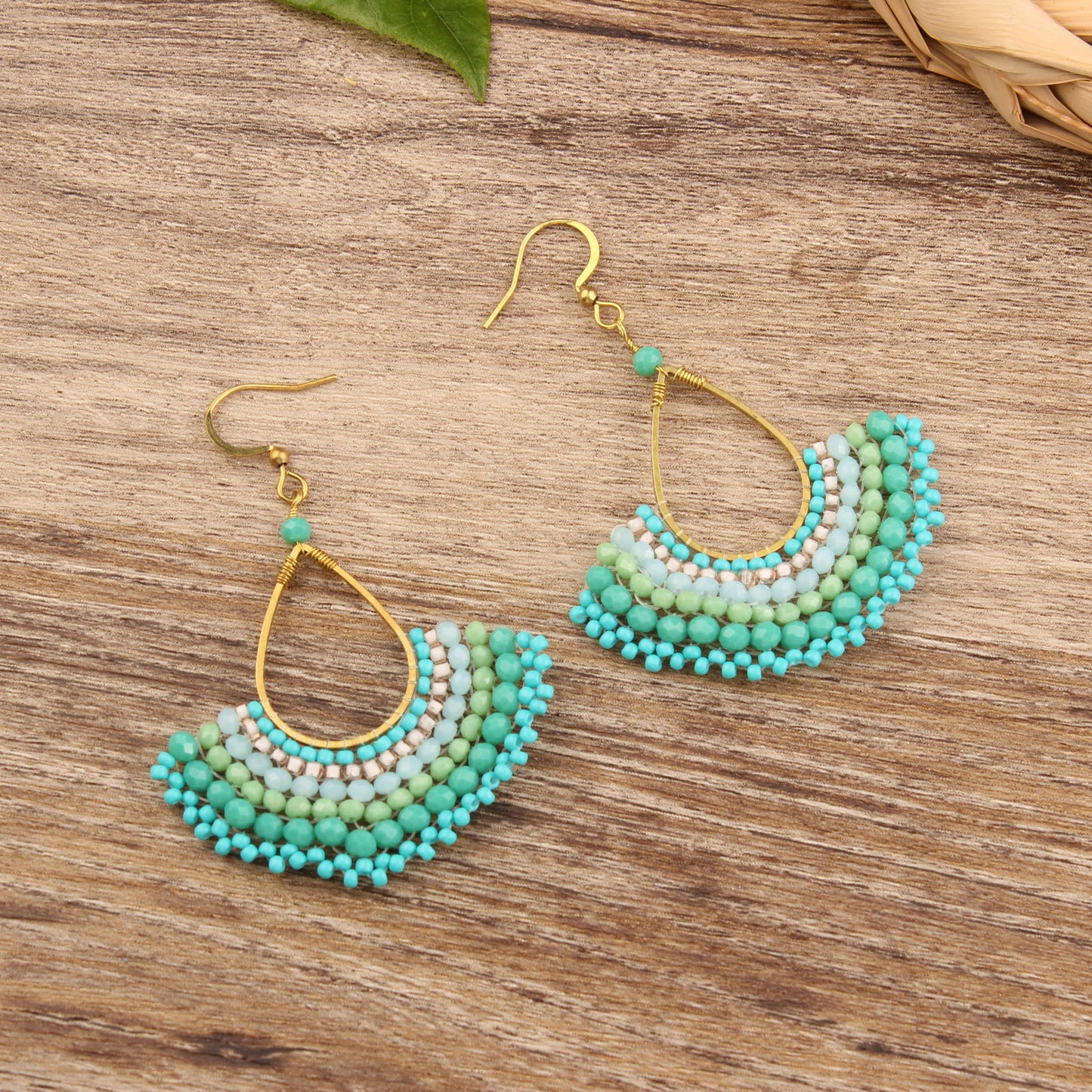 Hand-woven Green Natural Stone Retro Ethnic Style Bohemian Earrings