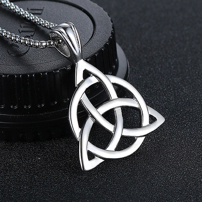 Fashionable Simple Alloy Triangle Integrated Retro Necklaces