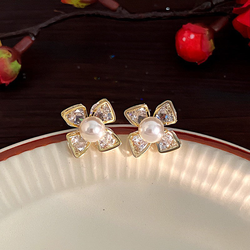 Shining Diamond Irregular Round Female Special Earrings