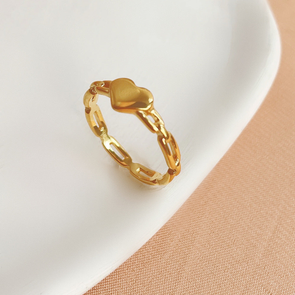 Women's Heart-shaped Design Hollow Gold-plated Fashion Geometric Titanium Rings