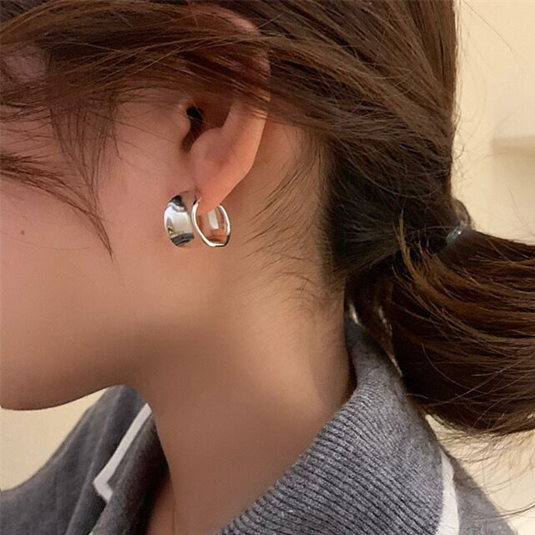 Metal Shaped Female Light Luxury Simplicity Earrings