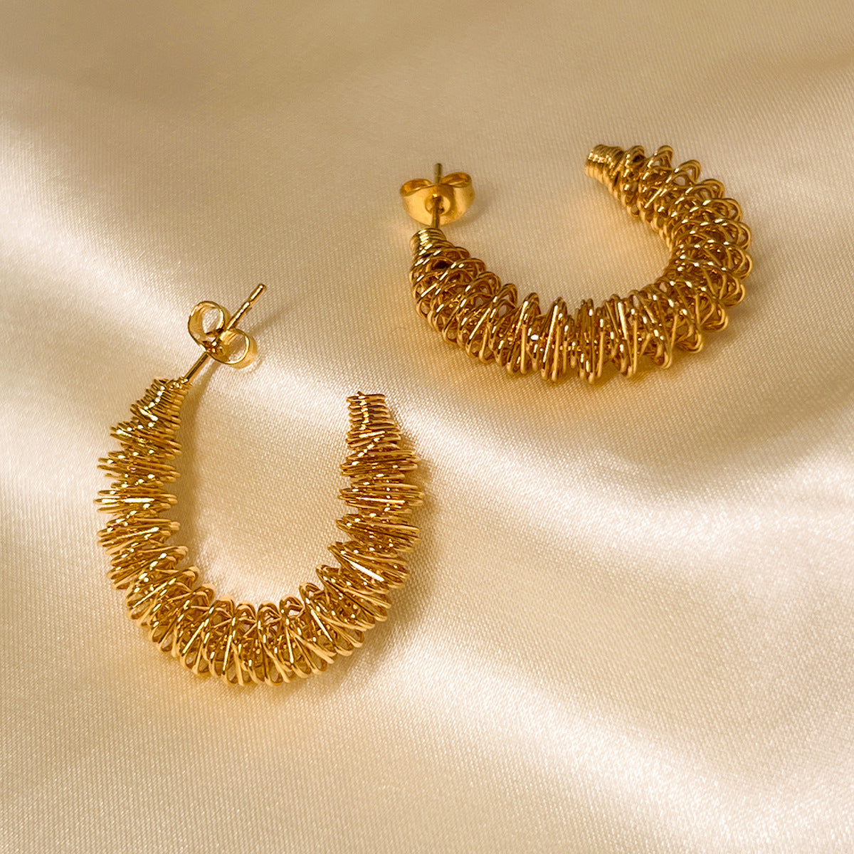 Summer High-grade Exaggerated Metallic Titanium Steel Gold-plated Earrings