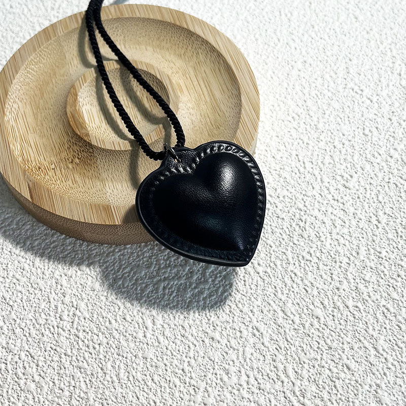 Leather Mild Luxury Retro Long Sweater Necklaces