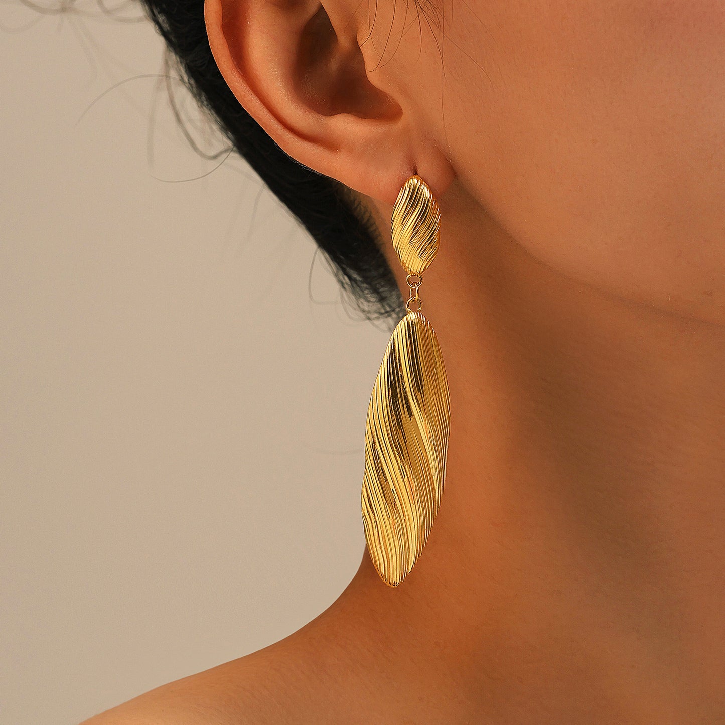 Striped Long Shell Eardrops Fashionable Stainless Earrings
