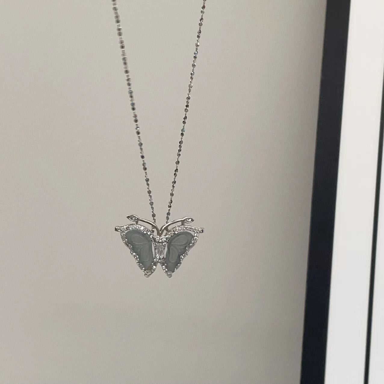 Chinese Retro Diamond Light Green Butterfly Elegant Gourd Glass Necklaces